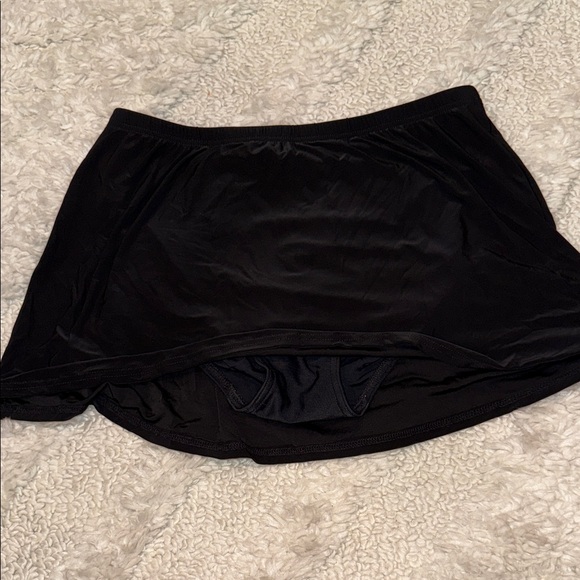 Black bikini skirt/bottom - Picture 1 of 5